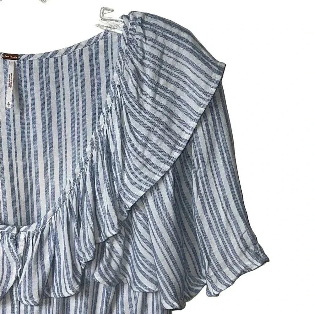 0387. FREE‎ PEOPLE THE ROSEMARY TOP RUFFLES AND TIE FULLY BUTTON SIZE LARGE